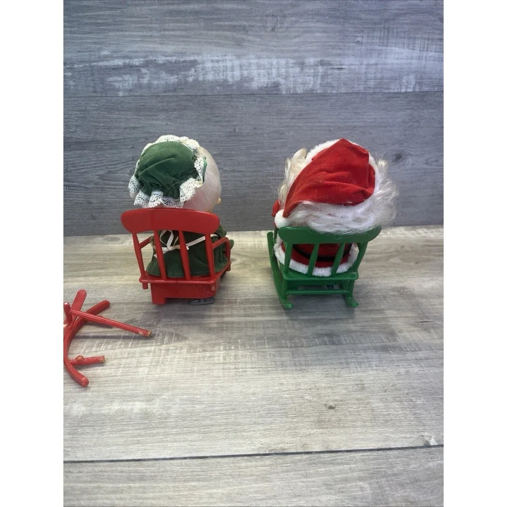Rockababies Musical Rocking Mr Mrs Claus Plays Santa Coming To Town Santa VTG